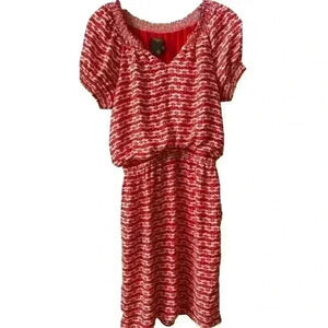 Taylor Dragonfly Print‎ Dress Size 6 white and red color
